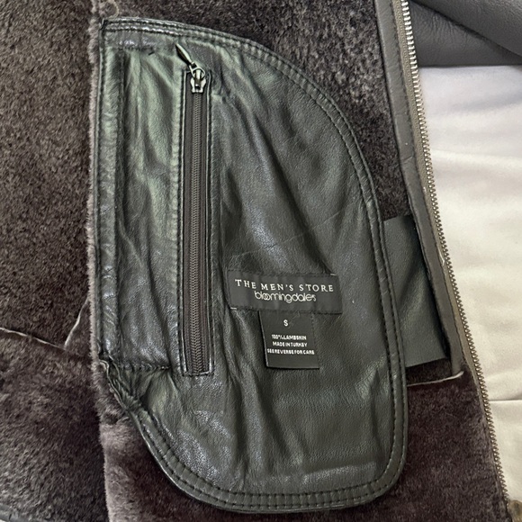 Men's Black Leather Jacket with Fur Collar - Picture 7 of 15